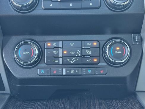 Used 2020 Ford F250 Lariat w/ Lariat Ultimate Package AWD/4WD image 25