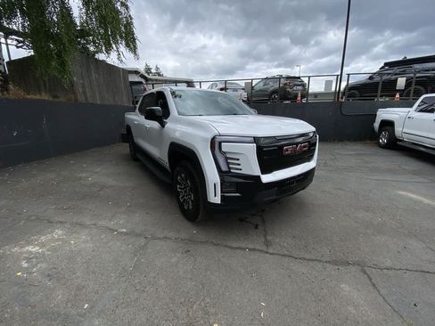 Used 2026 GMC Sierra EV Elevation w/ Premium Package AWD/4WD image 8