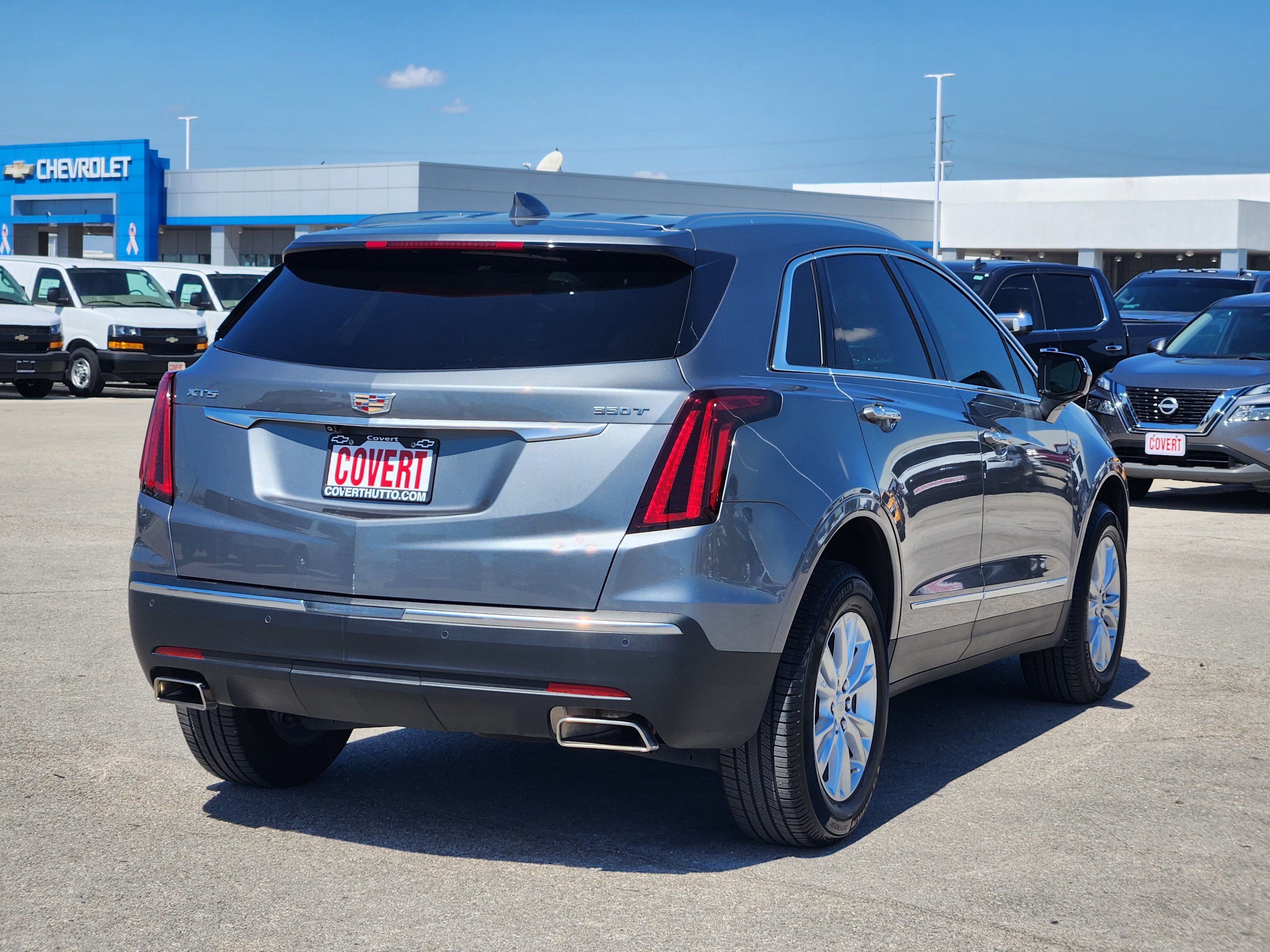 Used 2022 Cadillac XT5 Luxury w/ LPO, Floor Liner Package FWD image 7