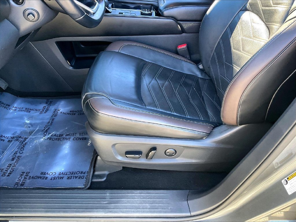 Used 2022 Nissan Pathfinder Platinum w/ Cargo Package AWD/4WD image 36