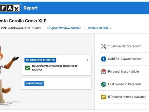 Used 2026 Toyota Corolla Cross XLE w/ Convenience Package image 2