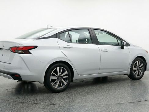 Used 2025 Nissan Versa SV FWD image 9