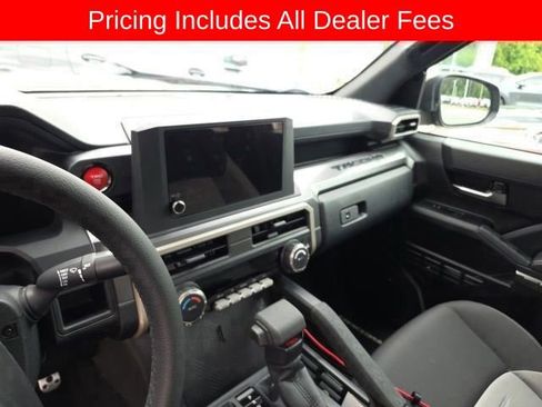 Used 2026 Toyota Tacoma TRD Sport AWD/4WD image 6