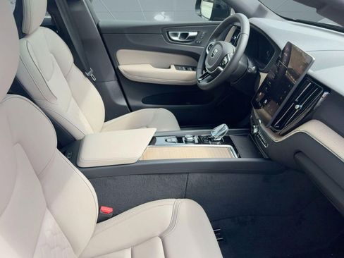New 2026 Volvo XC60 B5 Plus w/ Protection Package Premier image 29