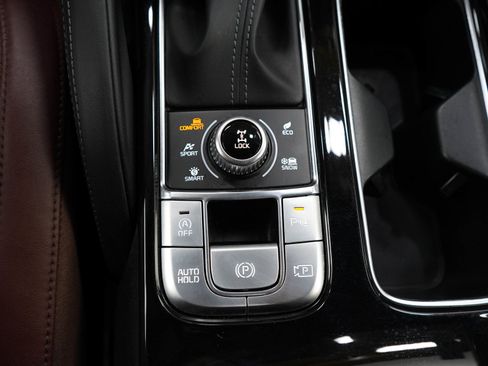 Used 2023 Kia Telluride SX Prestige AWD/4WD image 24