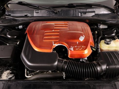 Used 2017 Dodge Challenger SXT image 16