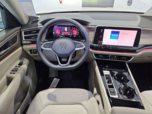 New 2026 Volkswagen Atlas SEL AWD/4WD image 15