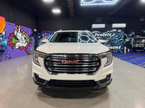 Used 2023 GMC Terrain SLT AWD/4WD image 9