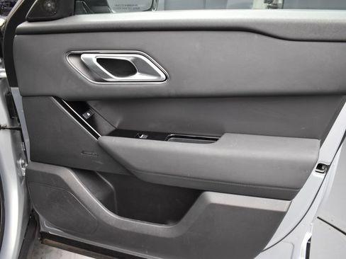 Used 2025 Land Rover Range Rover Velar Dynamic SE AWD/4WD image 15