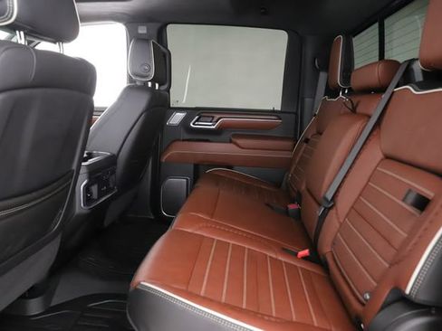 Used 2025 GMC Sierra 2500 Denali Ultimate AWD/4WD image 31