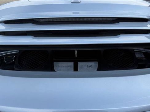 Used 2014 Porsche 911 Carrera 4 image 7