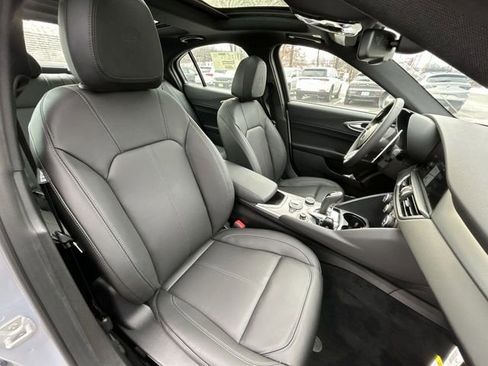 New 2025 Alfa Romeo Giulia AWD w/ Driving Assist Package image 15