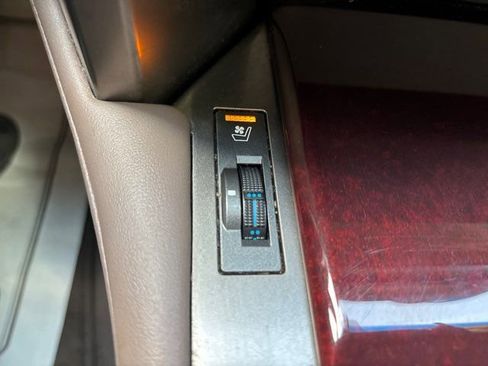 Used 2014 Lexus GX 460 Luxury image 36