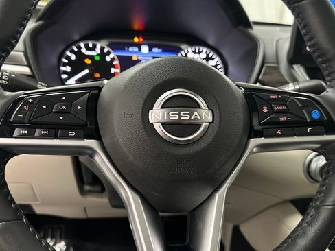 Certified 2023 Nissan Altima 2.5 SL FWD image 16