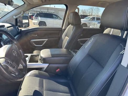 Used 2018 Nissan Titan PRO-4X w/ Pro-4x Utility Package image 3