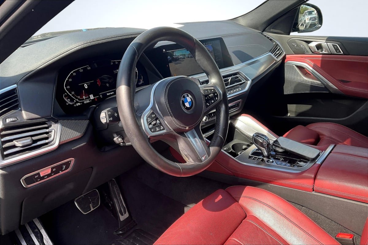 Used 2022 BMW X6 xDrive40i w/ M Sport Package AWD/4WD image 14