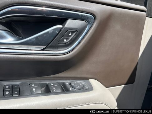 Used 2021 Chevrolet Tahoe Z71 w/ Z71 Off-Road Package image 11