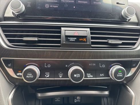 Used 2018 Honda Accord EX-L image 22