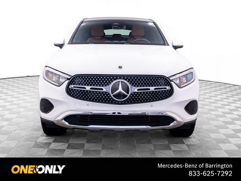Used 2025 Mercedes-Benz GLC 300 4MATIC image 8