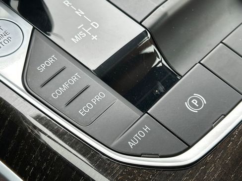 Used 2023 BMW 430i xDrive Convertible w/ M Sport Package image 27