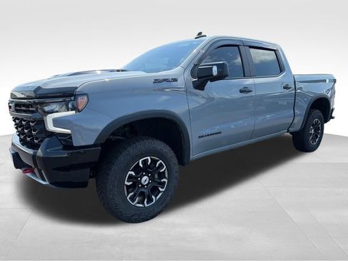 Used 2024 Chevrolet Silverado 1500 ZR2 w/ Technology Package AWD/4WD image 1