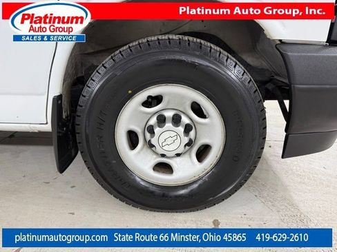 Used 2017 Chevrolet Express 3500 Extended image 51