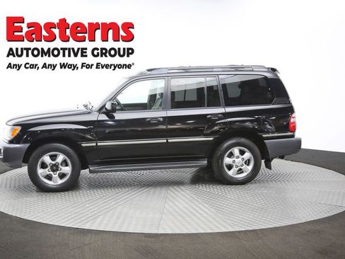 Used 2005 Toyota Land Cruiser image 62