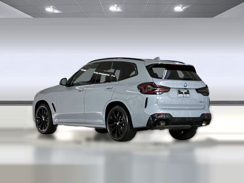 Used 2024 BMW X3 sDrive30i w/ Premium Package RWD image 3