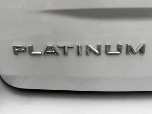 Used 2025 Ford Expedition Platinum AWD/4WD image 57