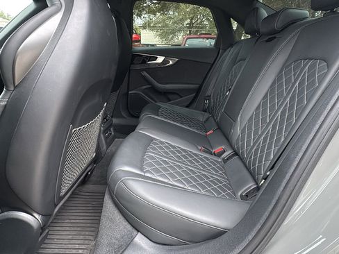 Used 2022 Audi S4 Premium Plus w/ Premium Plus Package image 15