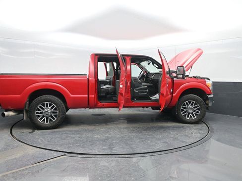 Used 2011 Ford F250 Lariat w/ Lariat Interior Pkg image 40