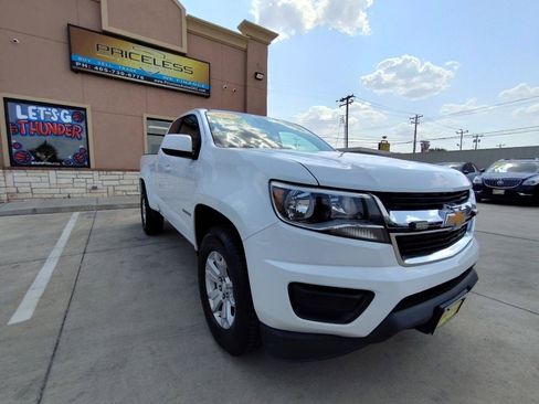 Used 2020 Chevrolet Colorado LT w/ Safety Package RWD image 2