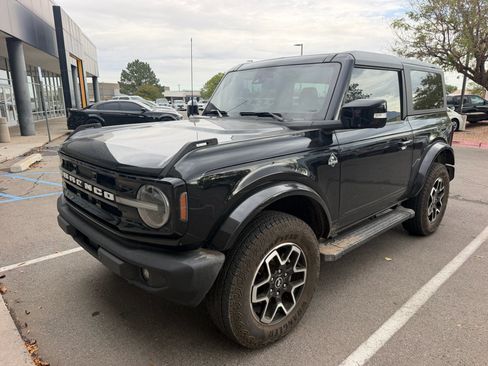 Used 2022 Ford Bronco Outer Banks AWD/4WD image 2