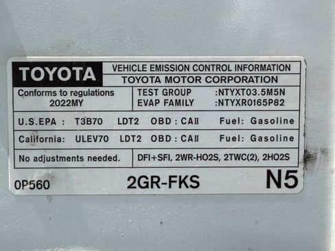 Used 2022 Toyota Tacoma TRD Sport w/ TRD Premium Sport Package AWD/4WD image 24