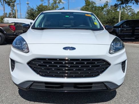 Used 2022 Ford Escape SE w/ SE Sport Appearance Package FWD image 8