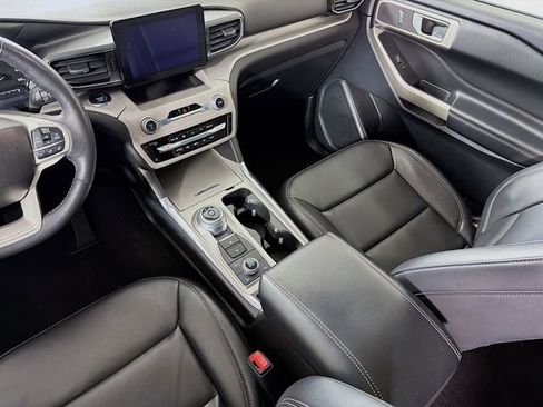 Used 2023 Ford Explorer XLT w/ Equipment Group 202A image 25