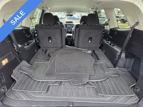Used 2020 Subaru Ascent Premium w/ Convenience Package image 13