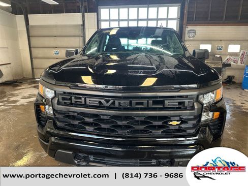 Used 2023 Chevrolet Silverado 1500 Custom image 9