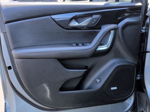 Used 2023 Chevrolet Blazer Premier image 14