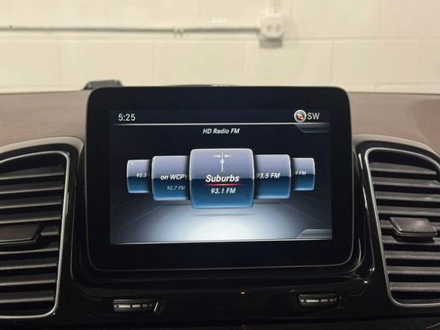 Used 2017 Mercedes-Benz GLE 350 GLE 350 4MATIC Sport Utility 4 image 33