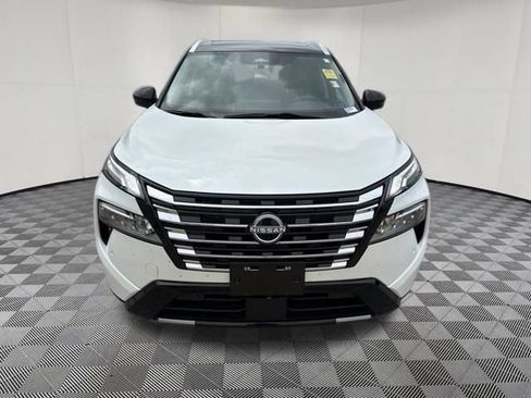 Used 2024 Nissan Rogue Platinum AWD/4WD image 14