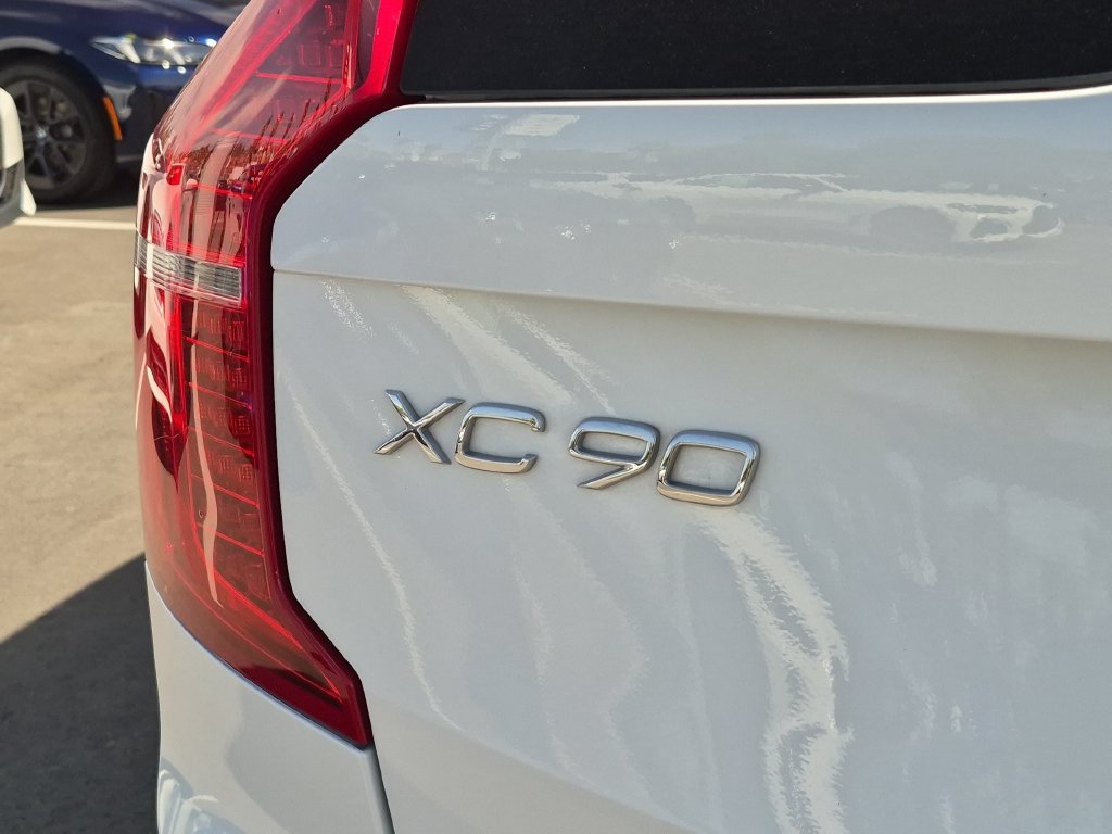 Used 2018 Volvo XC90 T6 Momentum w/ Convenience Package AWD/4WD image 37