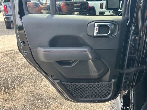 Used 2023 Jeep Gladiator Rubicon w/ Trailer Tow Package AWD/4WD image 22