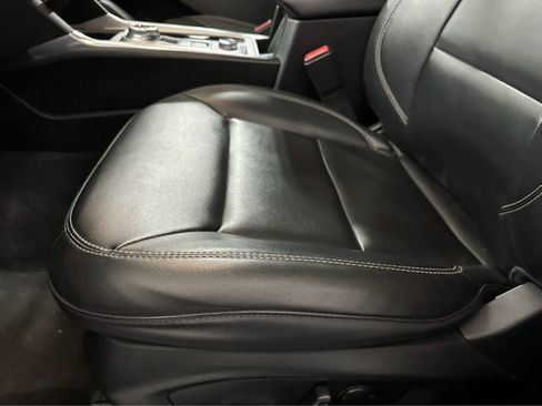 Certified 2022 Ford Explorer XLT w/ Equipment Group 202A image 20