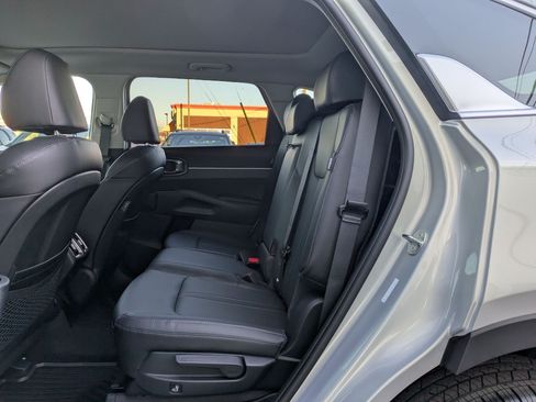 New 2026 Kia Sorento S w/ S Panoramic Sunroof Package AWD/4WD image 10