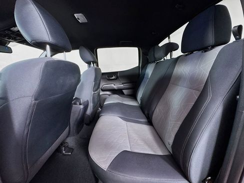 Used 2021 Toyota Tacoma TRD Off-Road image 27