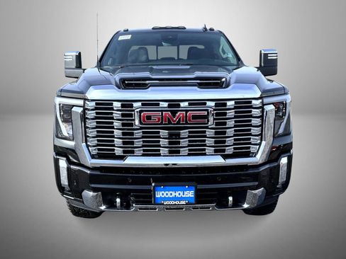 New 2026 GMC Sierra 2500 Denali w/ Denali Reserve Package image 2