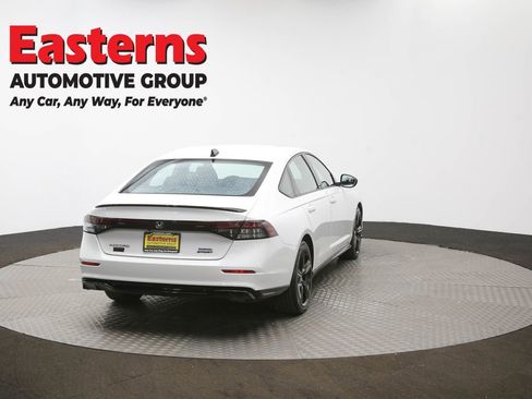 Used 2025 Honda Accord Sport image 40