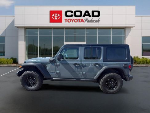 Used 2024 Jeep Wrangler Unlimited AWD/4WD image 2