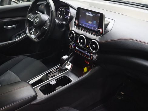 Used 2023 Nissan Sentra SR w/ Midnight Edition Package FWD image 10